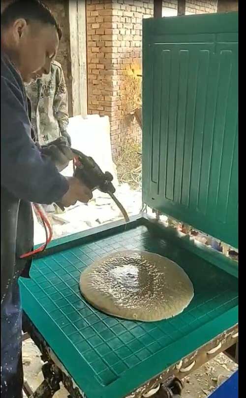 养猪场电热板 聚氨酯发泡料(图1) 养猪场电热板用聚氨酯发泡料案例