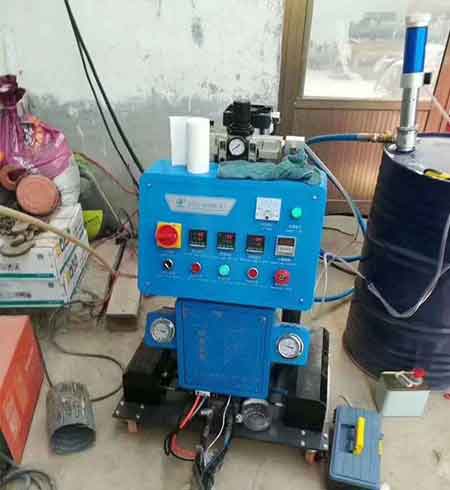 注聚氨酯的机器(图1) Q2600D小型注聚氨酯的机器