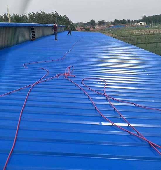 小型聚脲喷涂机(图2) 彩钢瓦聚脲防腐施工案例
