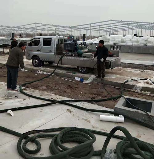 聚脲施工专用喷涂机(图2) 钢结构防腐聚脲施工案例