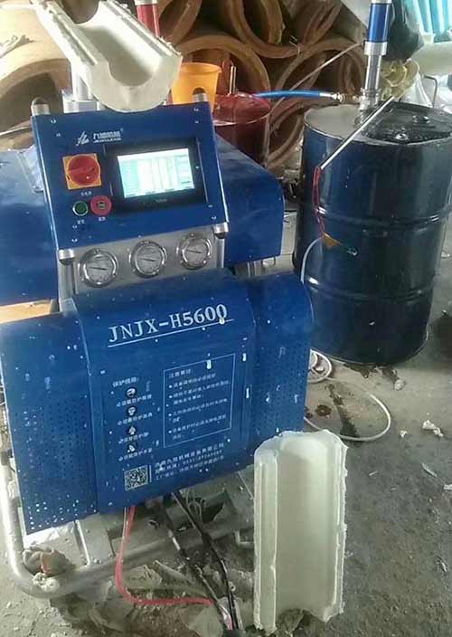 聚氨酯瓦壳设备(图1) JNJX-H5600(D)-PLC编程自动化功能聚氨酯喷涂机