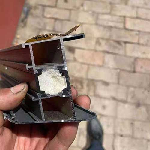断桥铝腔体注入发泡(图2) 断桥铝空腔发泡