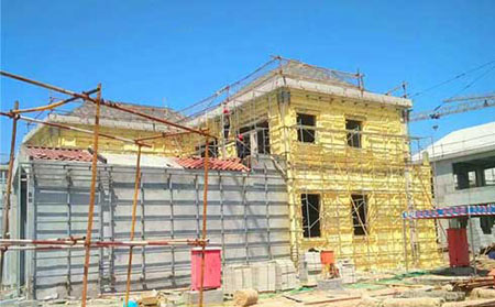 建筑外墙保温系统中内和外保温效果差别有多大(图3) 建筑外墙保温聚氨酯喷涂