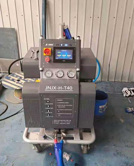 聚氨酯保温可以在地热供暖建设中使用吗(图1) JNJX-H-T40聚氨酯喷涂机